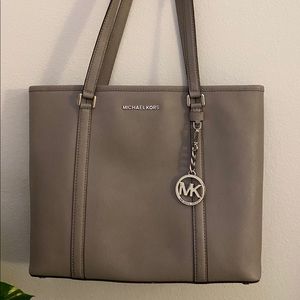 MICHEAL KORS TOTE